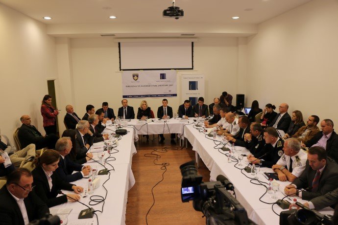 Mbahet tryeza e pestë me radhë “Drejtësia në zgjedhjet parlamentare 2014” Mbahet tryeza e pestë me radhë “Drejtësia në zgjedhjet parlamentare 2014”