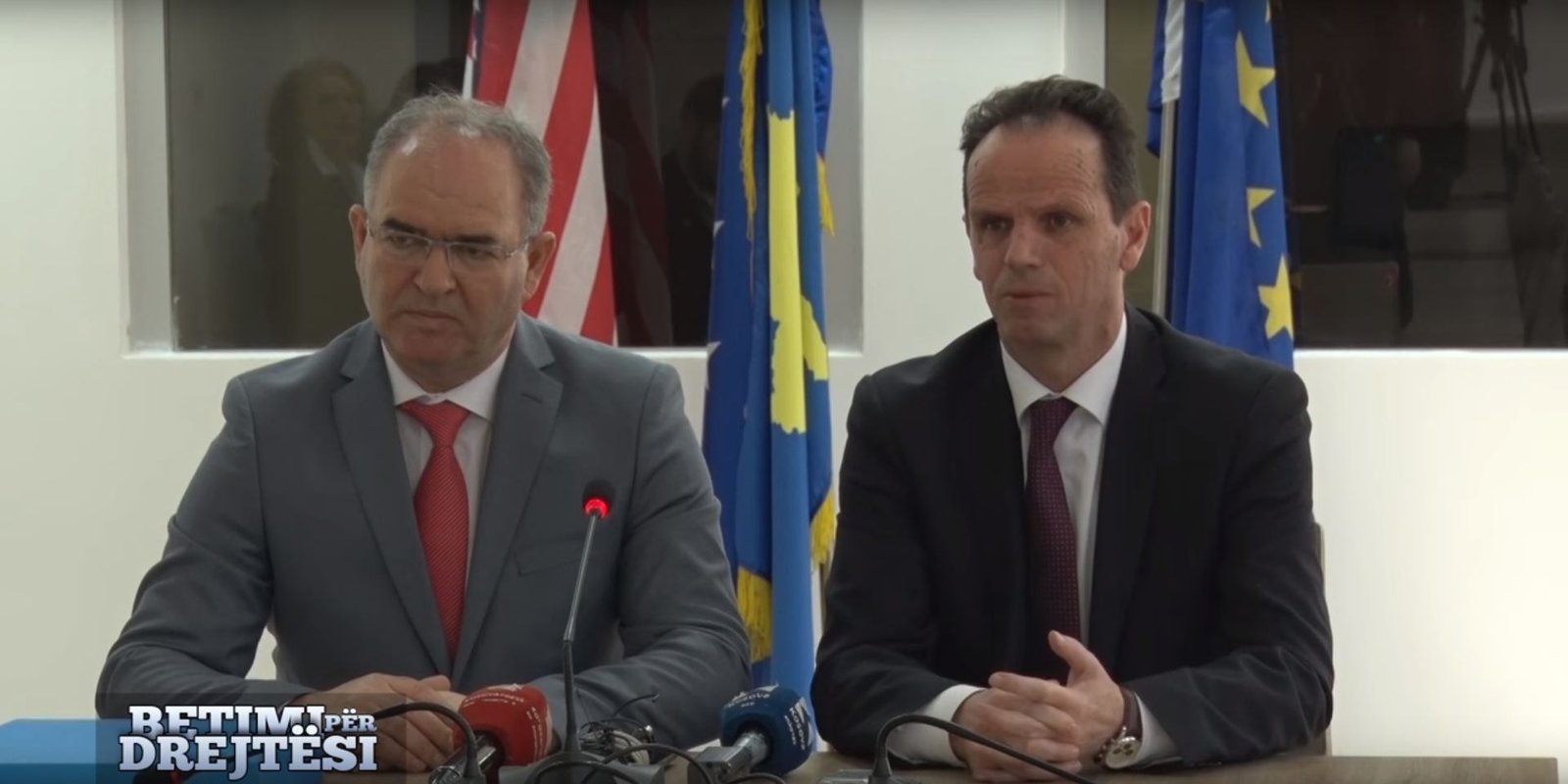 Dorëzim-Pranimi i detyrës për Kryesuesin e ri të KGJK-së, Nehat Idrizi Dorëzim-Pranimi i detyrës për Kryesuesin e ri të KGJK-së, Nehat Idrizi