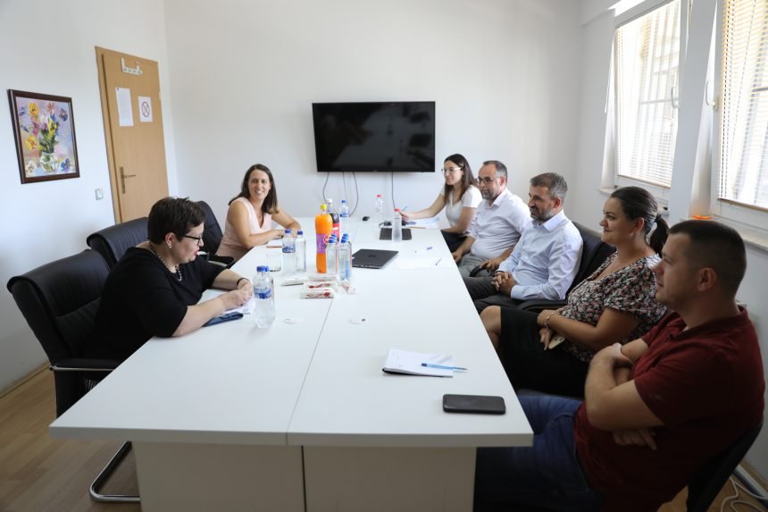 KLI received in a meeting the Ambassador of the Kingdom of the Netherlands, Carin Lobbezoo