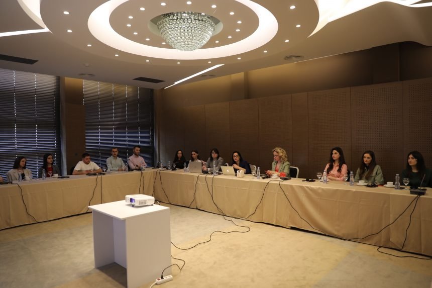 “Rëndësia e Drejtësisë Komerciale”, punëtoria e parë për grupin e tretë të studentëve të Klinikës Ligjore