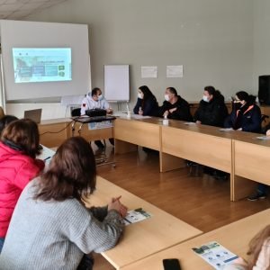 IKD dhe HANDIKOS-PRISHTINË mbajnë trajnim për trajtimin e rasteve të dhunës në familje në Kosovë dhe Platformën Online për Ndihmë Juridike Falas në këto raste