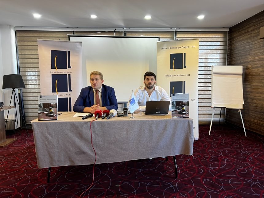 IKD: Gjykatat neglizhuan rastet e politikanëve, Prokurori i Shtetit vazhdon të ngrit aktakuza ndaj të vdekurve